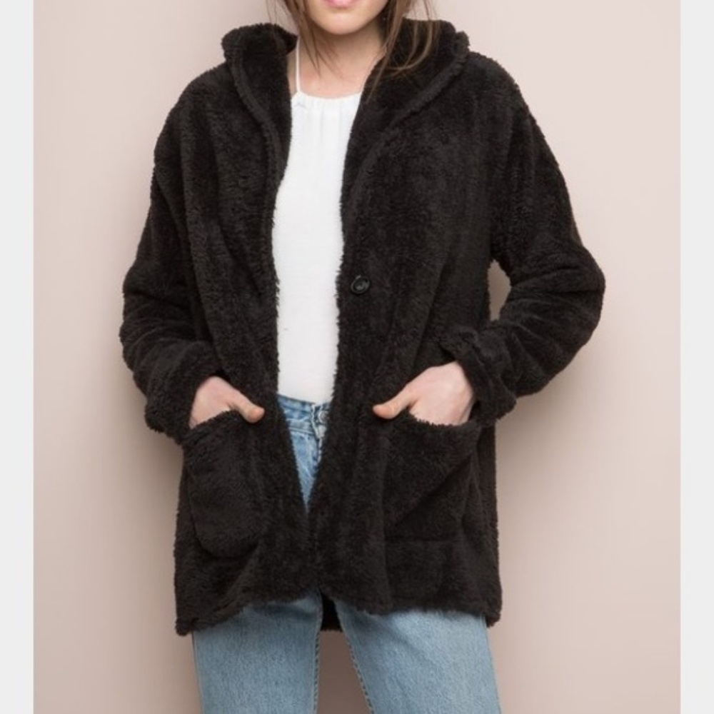Brandy Melville black tessi fur coat